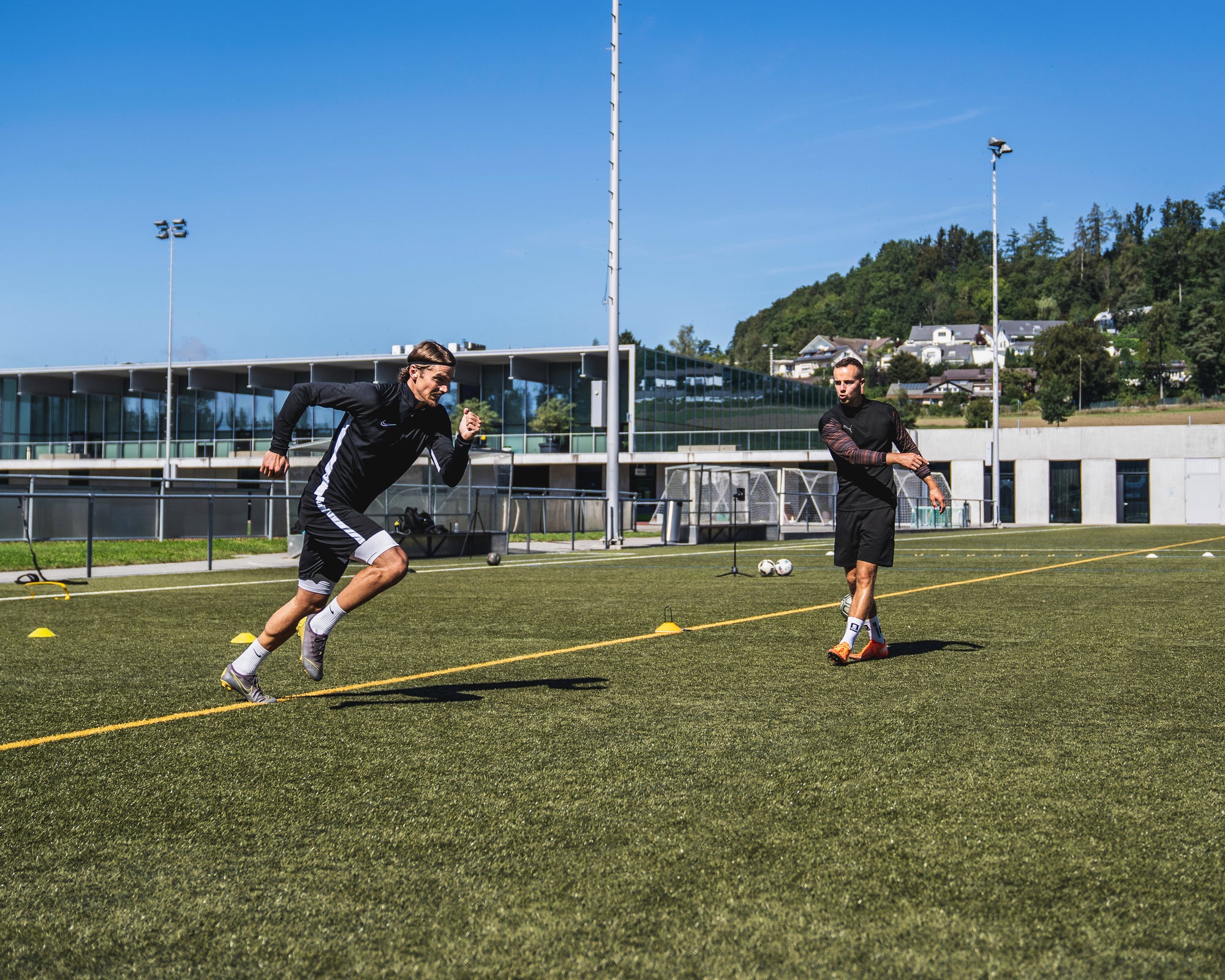 Joel Untersee im Training bei 360Football während einem Sprint