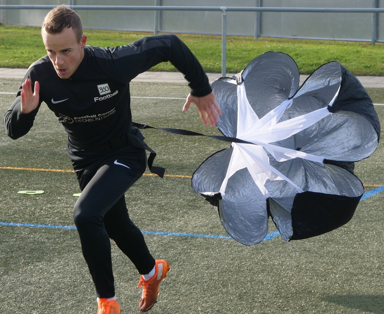 360Football Speed ​​Chute - sprint parachute for footballers