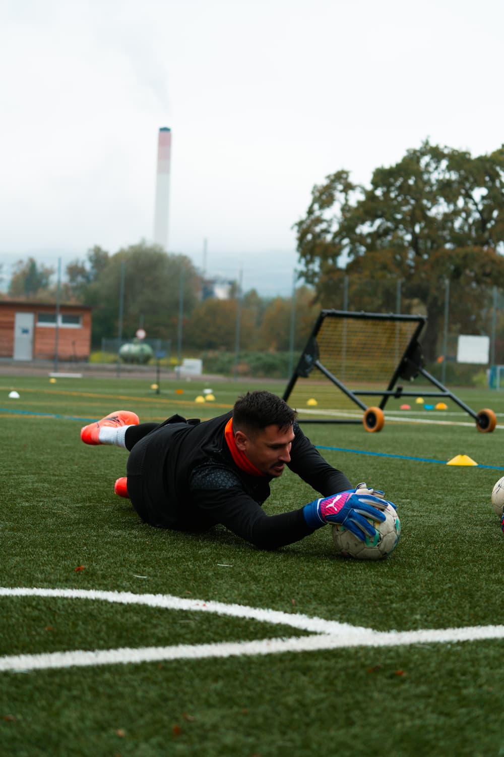 Training In Soccer Athletic training in football – How to become faster, stronger and more ...